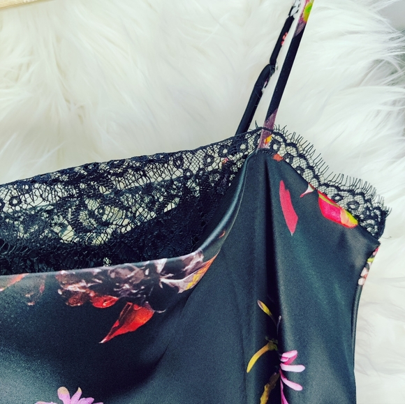 Victoria's Secret "CHERRY BLOSSOM" Body Suit Gorgeous MUST SEE❤️ peekaboo & lace - Picture 4 of 11